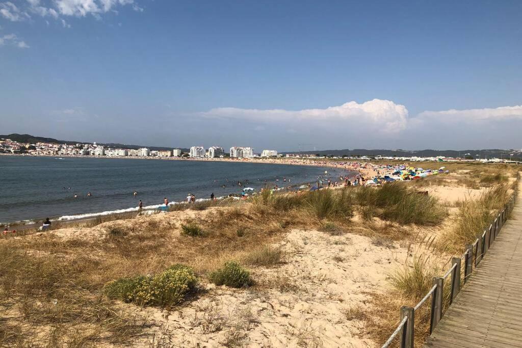 Aparatmento T3 com vista mar em condomínio de Luxo São Martinho do Porto Exterior foto